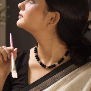 1-layer Tulasi Mala with Black beads